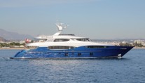 Le Caprice V superyacht - side view